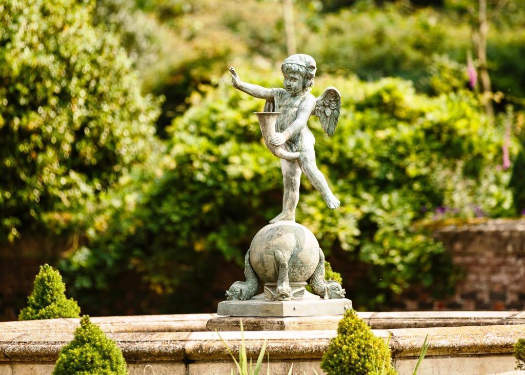 Willington Hall Hotel ทาร์พอร์ลีย์ ภายนอก รูปภาพ