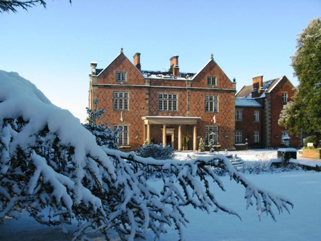 Willington Hall Hotel ทาร์พอร์ลีย์ ภายนอก รูปภาพ