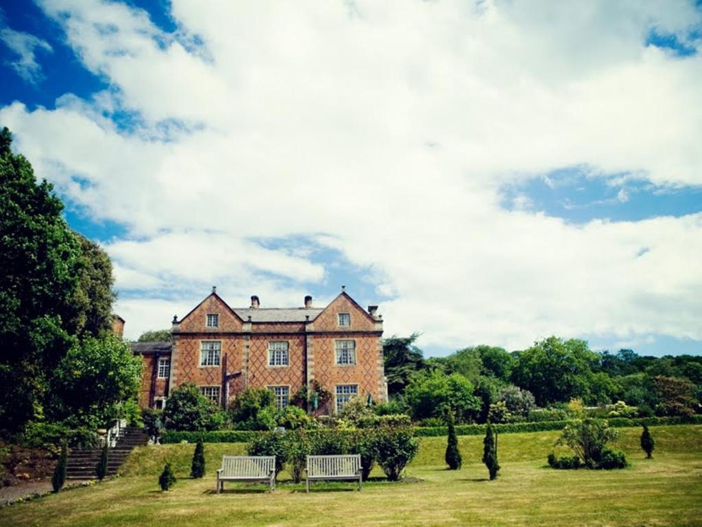 Willington Hall Hotel ทาร์พอร์ลีย์ ภายนอก รูปภาพ