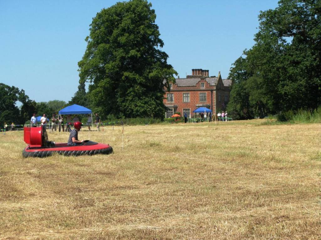 Willington Hall Hotel ทาร์พอร์ลีย์ ภายนอก รูปภาพ