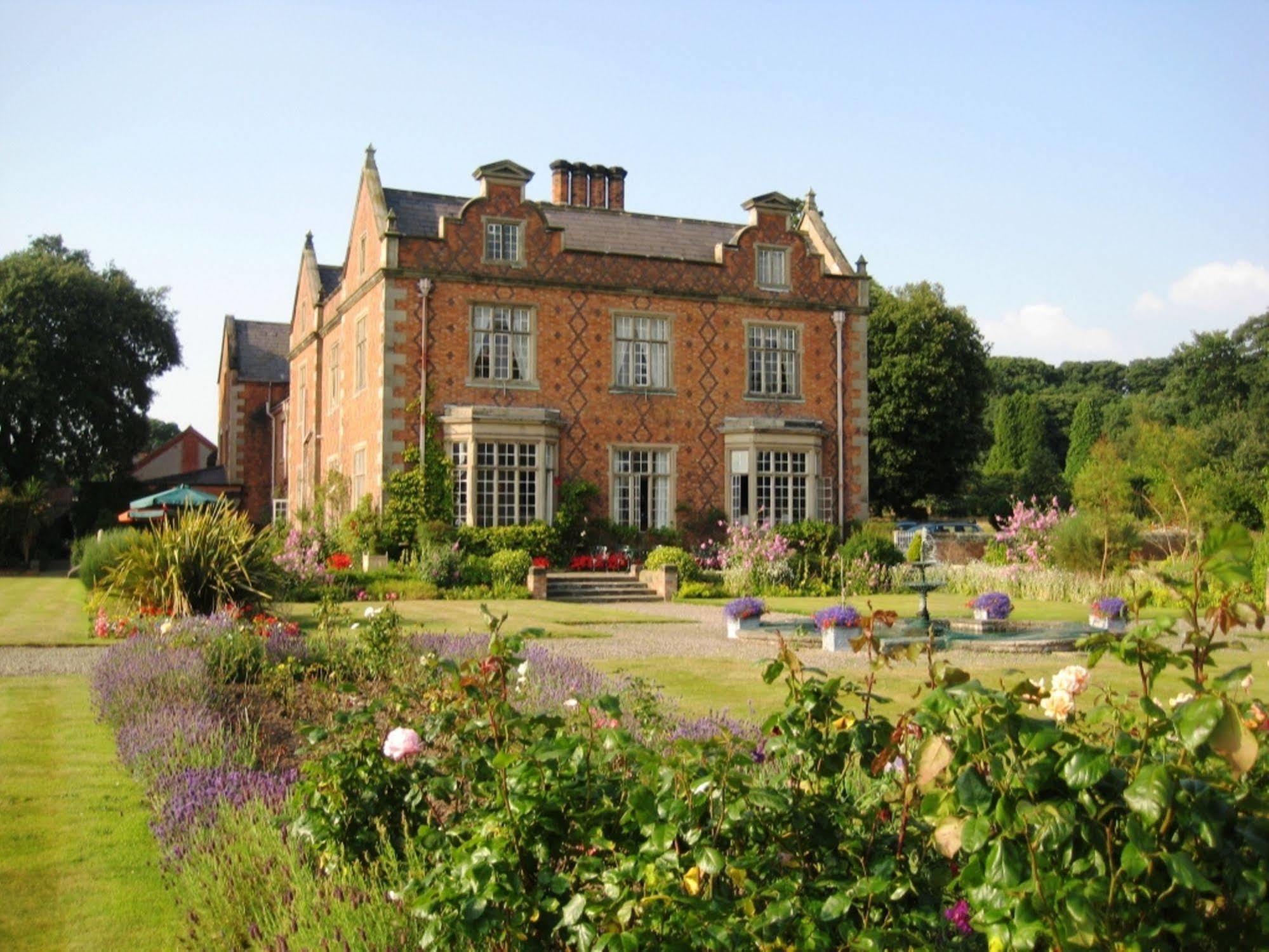Willington Hall Hotel ทาร์พอร์ลีย์ ภายนอก รูปภาพ