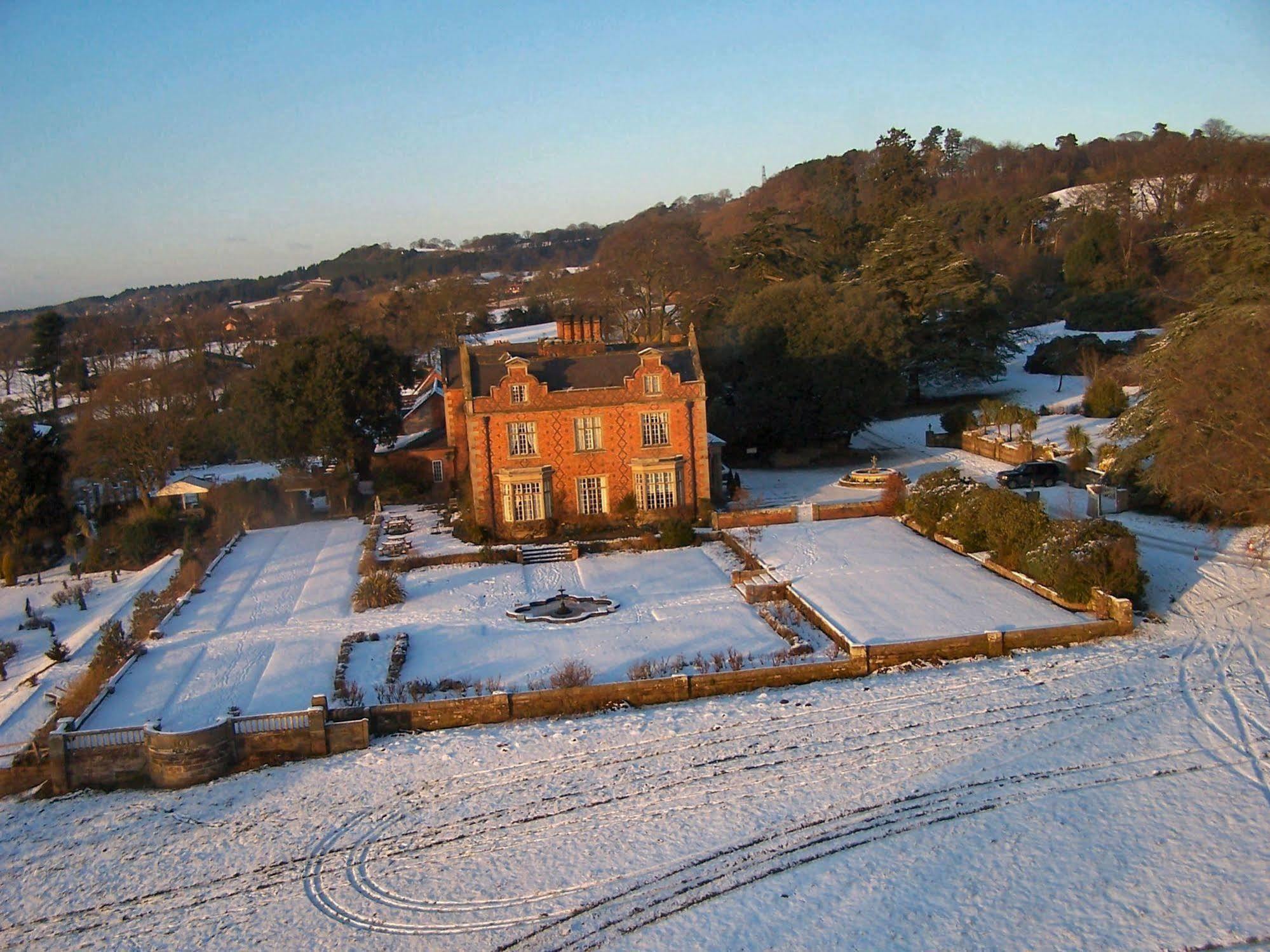 Willington Hall Hotel ทาร์พอร์ลีย์ ภายนอก รูปภาพ