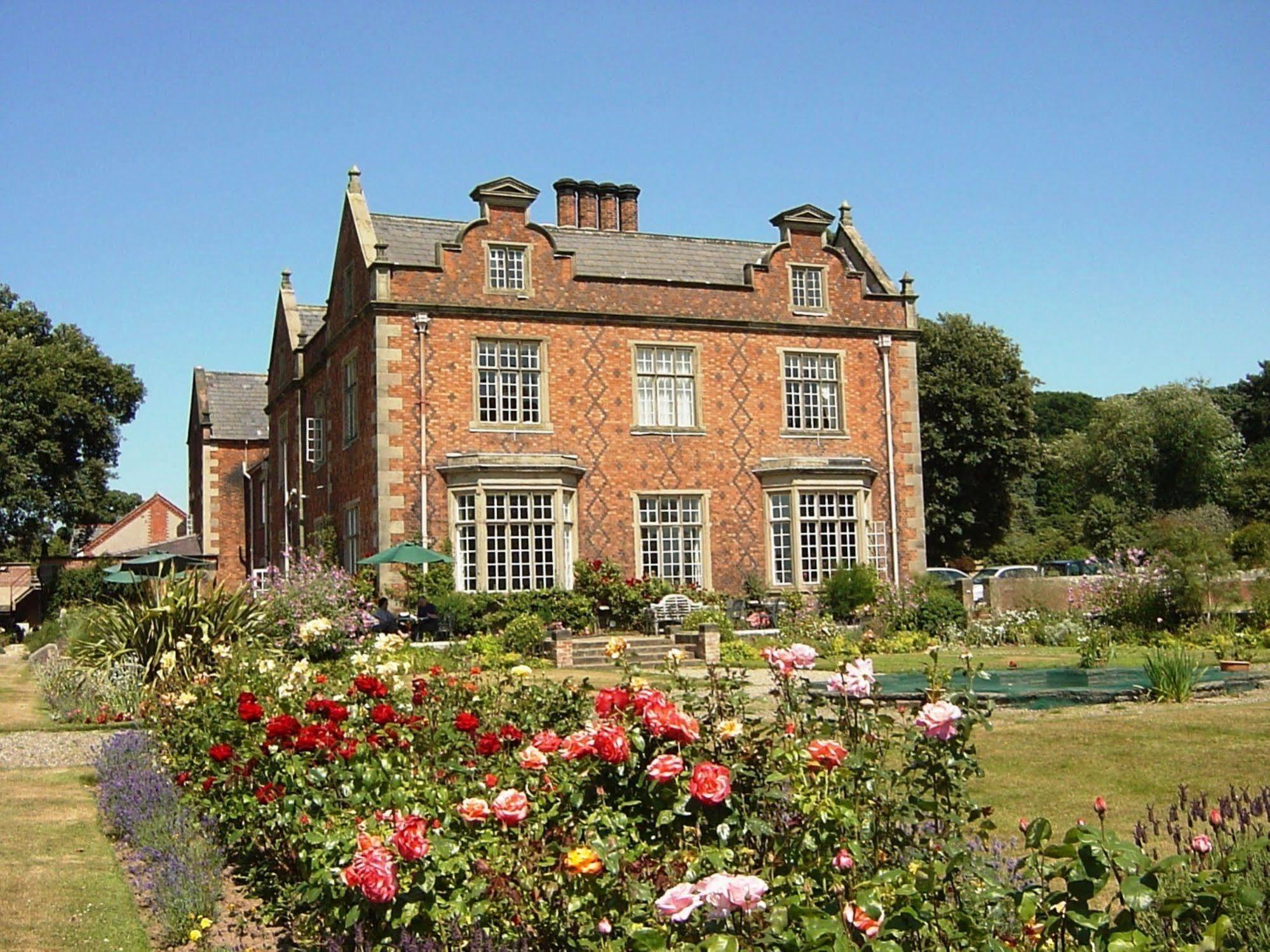 Willington Hall Hotel ทาร์พอร์ลีย์ ภายนอก รูปภาพ