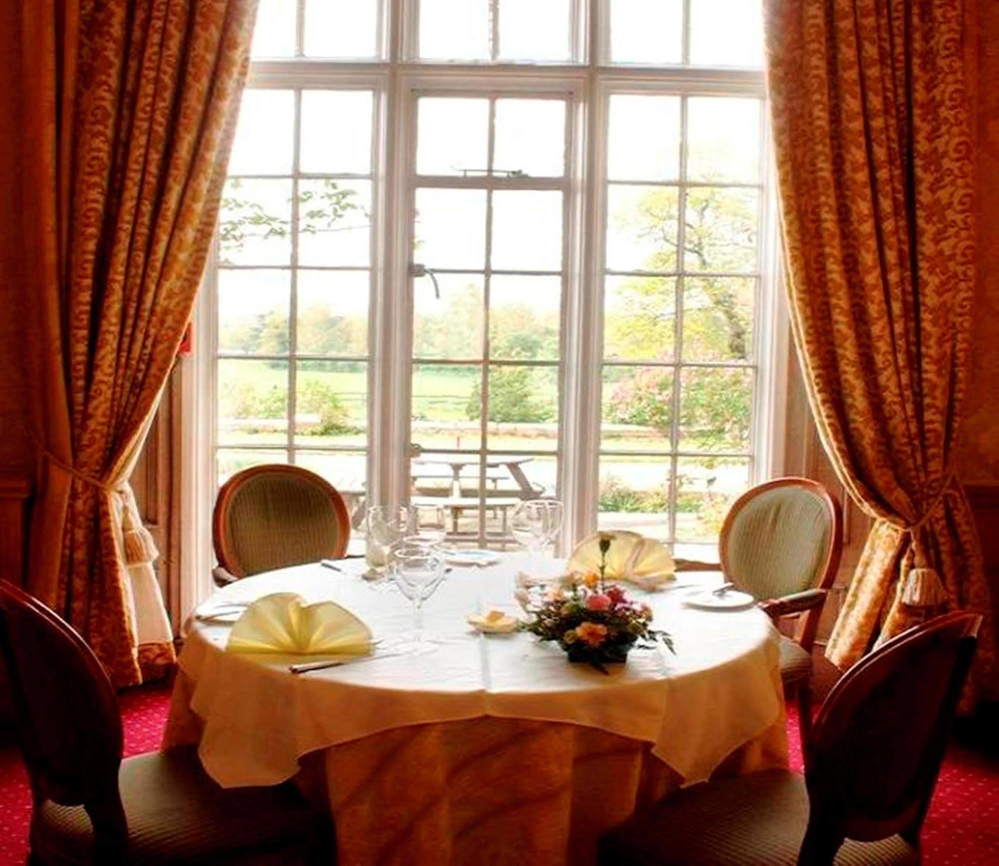 Willington Hall Hotel ทาร์พอร์ลีย์ ภายนอก รูปภาพ