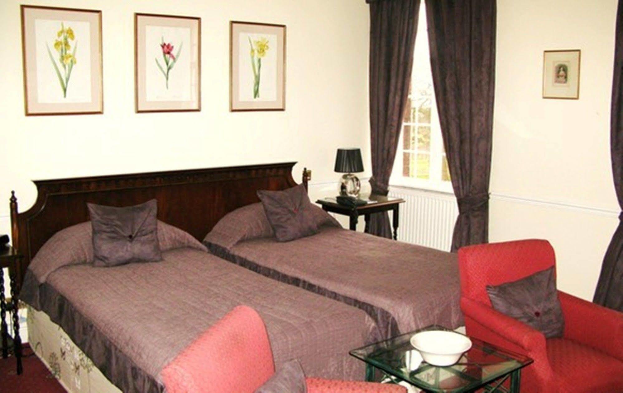 Willington Hall Hotel ทาร์พอร์ลีย์ ภายนอก รูปภาพ